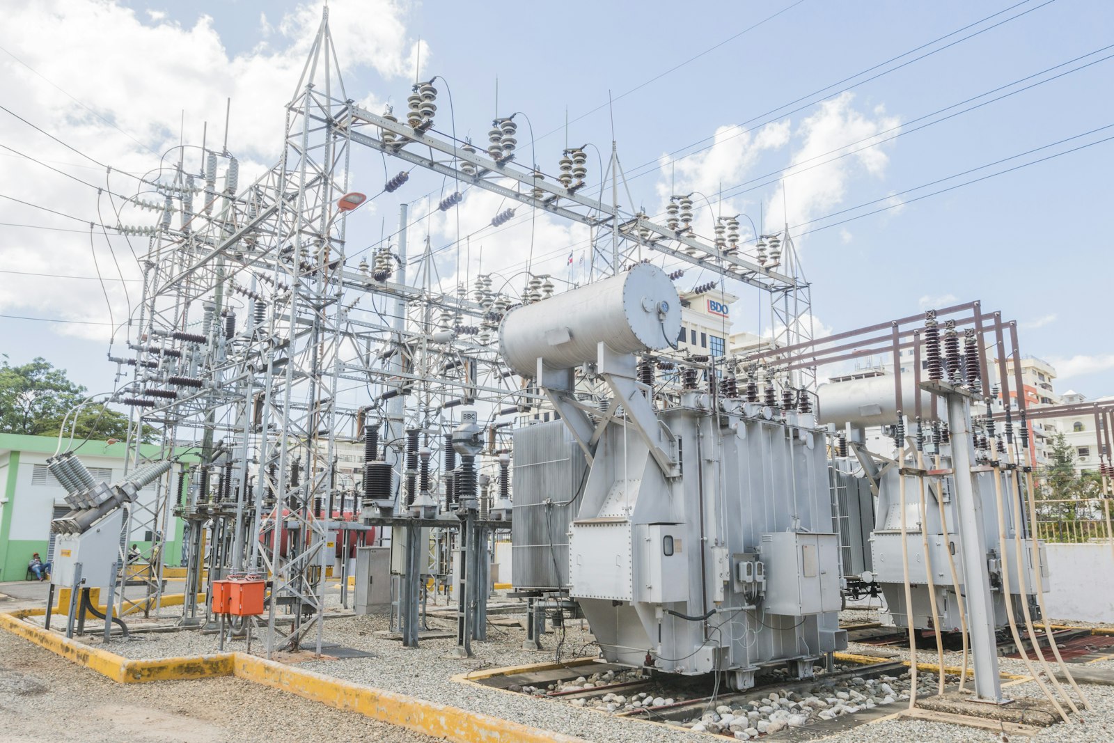 Diagram of special transformer designs and configurations