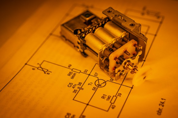 Schematic diagram of a high frequency current transformer circuit design
