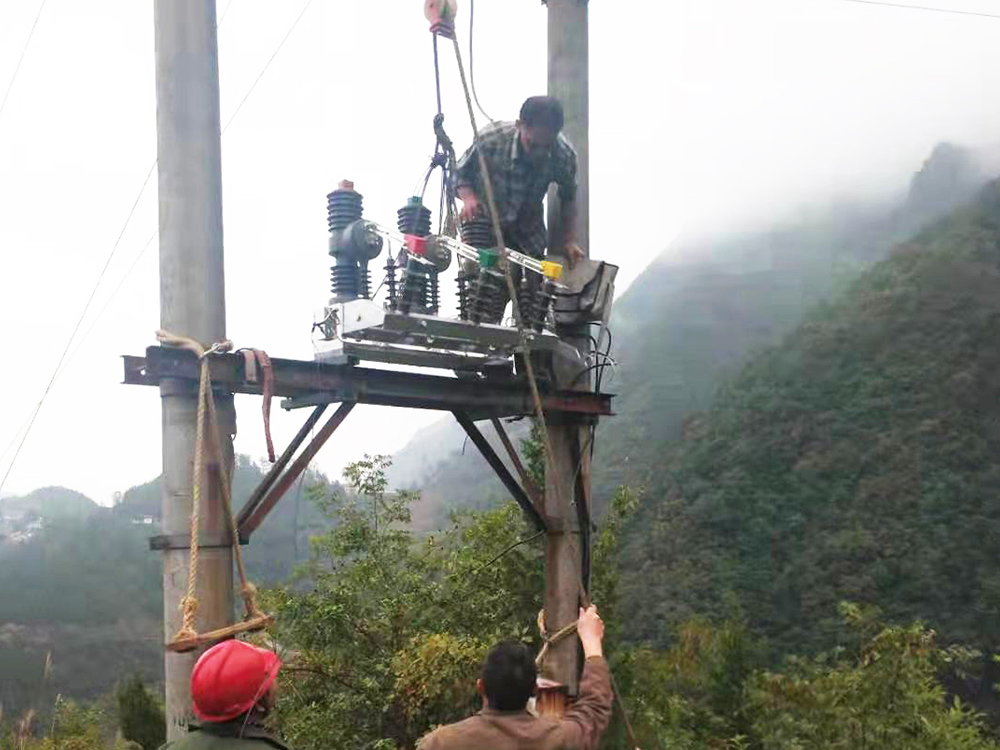 Installing and Wiring a High-Voltage Metering Box